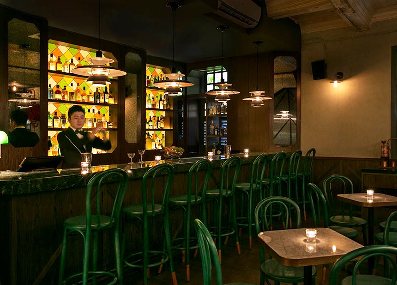 Gibson Romantic Bar in Singapore