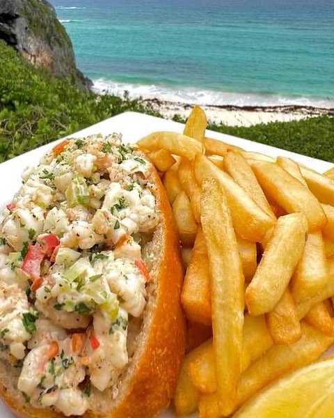 Lobster roll at Mudjin Bar and Grill